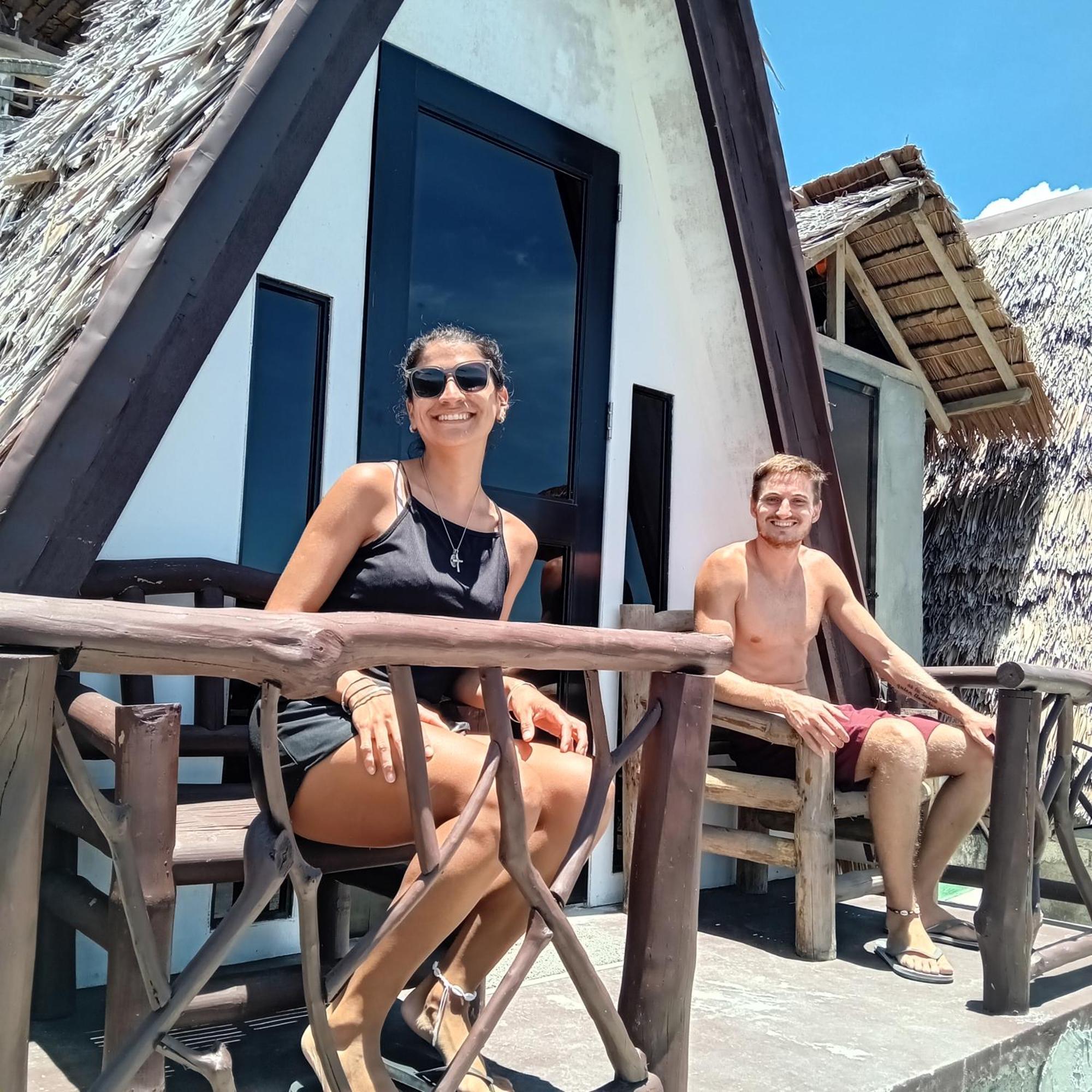 Thornton'S Sea View Cafe & Guesthouse Siquijor Exterior photo
